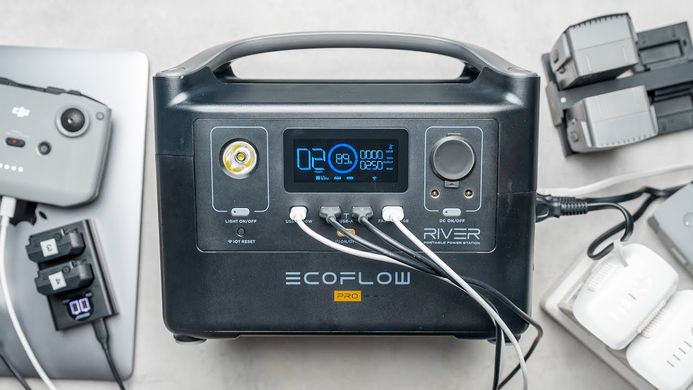 Зарядна станція EcoFlow RIVER Pro (720 Вт·г)